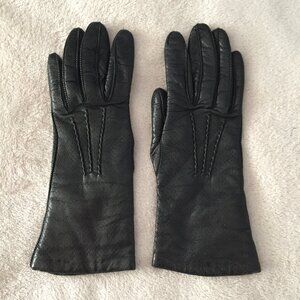 Black leather gloves sz 6.5